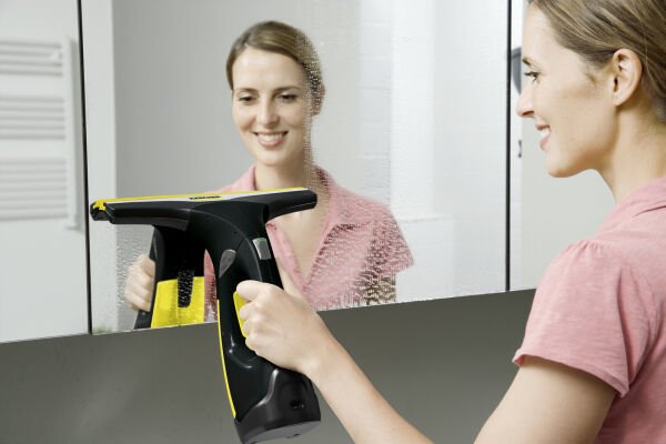 KARCHER WV2 CAM SİLME