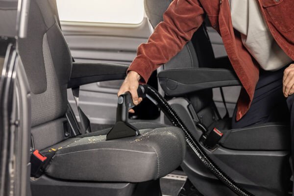 KARCHER SE 5 HALI YIKAMA MAKİNESİ