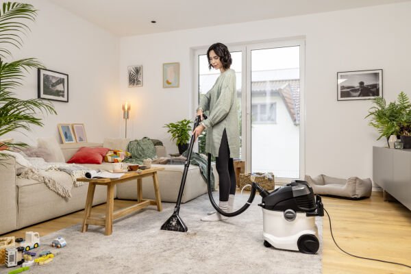 KARCHER SE 5 HALI YIKAMA MAKİNESİ